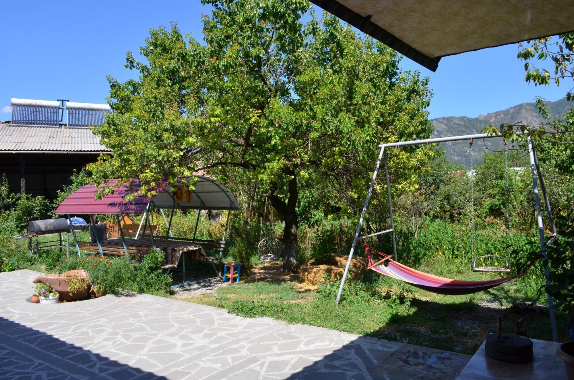 Aghasu Tun B&B Odzun Esterno foto